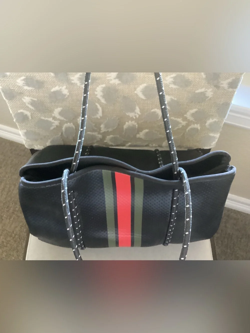 HAUTE SHORE sleek black